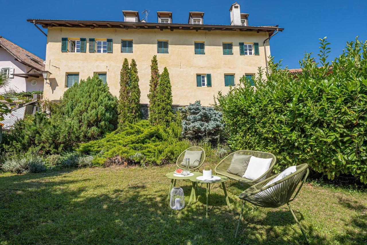 Zentral gelegenes Apartment mit Garage und Garten Kaltern Exterior foto